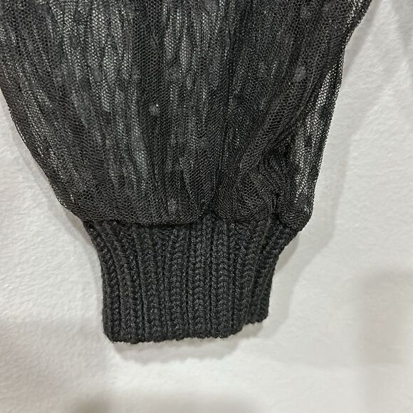 Blu Pepper sheer balloon sleeve‎ Swiss dot black sweater size L BIN E NEW - Picture 5 of 5